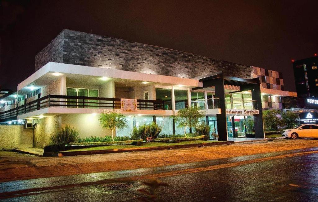 Hotel Portonovo Plaza Expo Zapopan Exterior foto