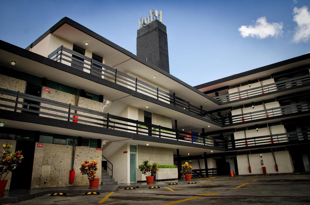 Hotel Portonovo Plaza Expo Zapopan Exterior foto